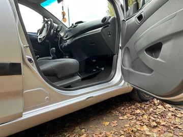 Авто Chevrolet Spark 2010 № 8108237