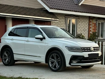 Авто Volkswagen Tiguan 2019 № 8108473