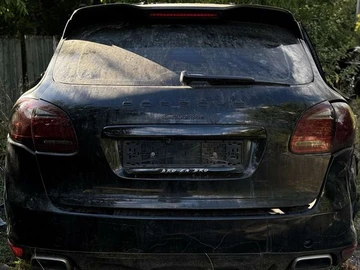 Авто Porsche Cayenne 2010 № 8108491