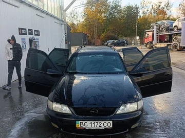 Авто Opel Vectra 1998 № 8108522
