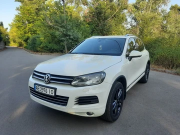 Авто Volkswagen Touareg 2011 № 8108861