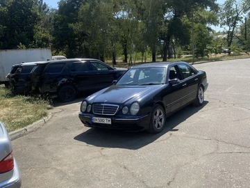 Авто Mercedes Mb 1996 № 8108881