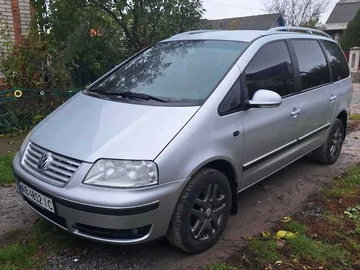 Авто Volkswagen Sharan 2004 № 8109022