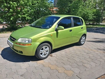 Авто Chevrolet Aveo 2004 № 8109025