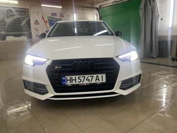 Авто Audi A4 2018 № 8109238