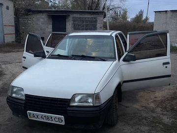 Авто Opel Kadett 1987 № 8109260