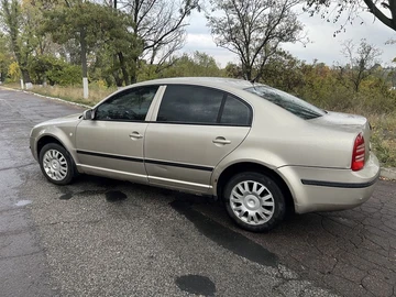 Авто Skoda Superb 2006 № 8109638