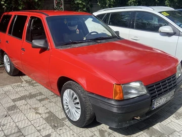 Авто Opel Kadett 1987 № 8109796