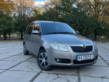Авто Skoda Roomster 2008 № 8110032