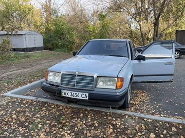 Авто Mercedes W124 1986 № 8110094
