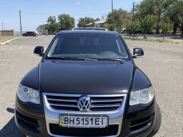 Авто Volkswagen Touareg 2008 № 8110130