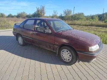Авто Opel Vectra 1990 № 8110240