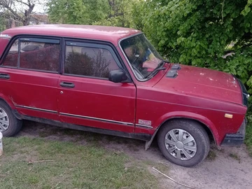 Авто ВАЗ 2107 2000 № 8110270