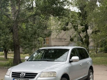 Авто Volkswagen Touareg 2004 № 8110680