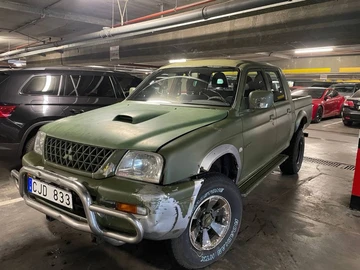 Авто Mitsubishi L 200 2001 № 8111178