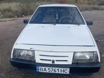 Авто ВАЗ 2109 1991 № 8111190