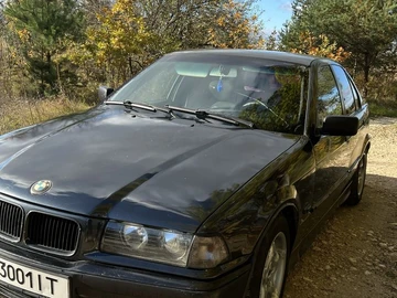 Авто BMW 3 Серия 1992 № 8111334
