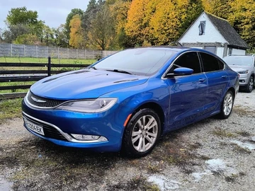 Авто Chrysler 200 2015 № 8111352