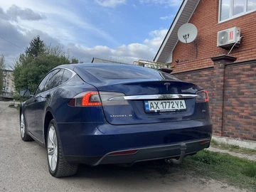 Авто Tesla Model S 2015 № 8111355