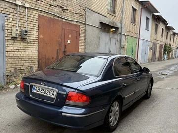 Авто Hyundai Sonata 2003 № 8111359