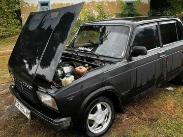 Авто ВАЗ 2107 1990 № 8111371