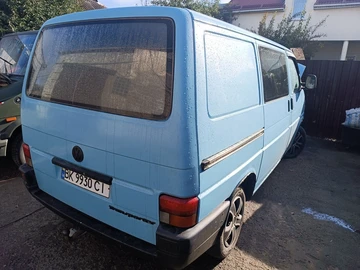 Авто Volkswagen Transporter 1994 № 8111379