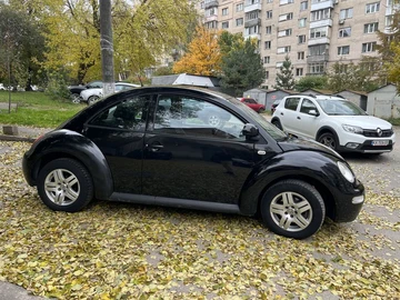 Авто Volkswagen Beetle 2000 № 8111381