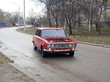 Авто ВАЗ 2103 1976 № 8111518