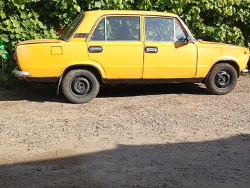 Авто ВАЗ 2101 1982 № 8111546