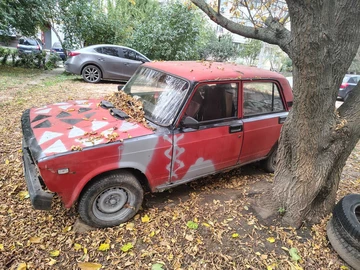 Авто ВАЗ 2107 1985 № 8111653