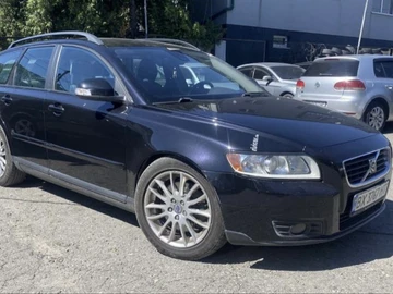 Авто Volvo V50 2009 № 8111858
