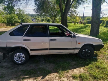 Авто ВАЗ 2109 1999 № 8112036