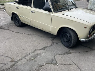 Авто ВАЗ 2101 1981 № 8112320