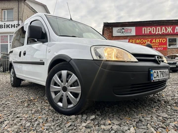 Авто Opel Combo 2004 № 8112413