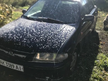 Авто Mazda 323 1997 № 8112417