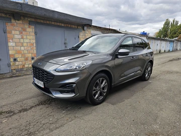 Авто Ford Kuga 2023 № 8112428