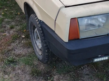 Авто ВАЗ 2109 1988 № 8112595