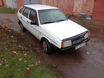 Авто ВАЗ 2109 1989 № 8112610