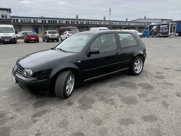 Авто Volkswagen Golf 1999 № 8112616