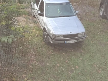 Авто Opel Vectra 1989 № 8112665