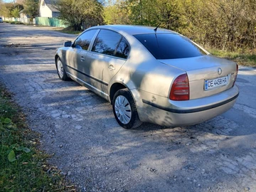 Авто Skoda Superb 2006 № 8112773