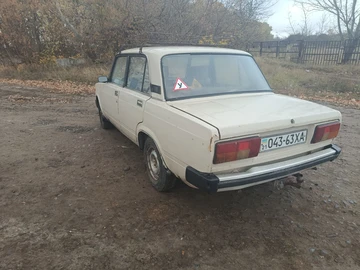 Авто ВАЗ 2105 1985 № 8112779