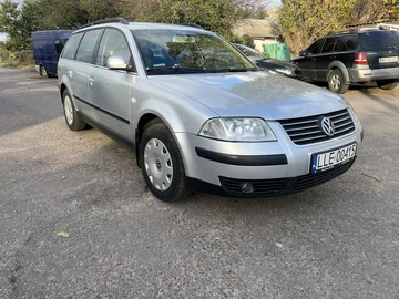 Авто Volkswagen Passat Variant 2004 № 8113038