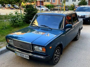 Авто ВАЗ 2107 2002 № 8113439