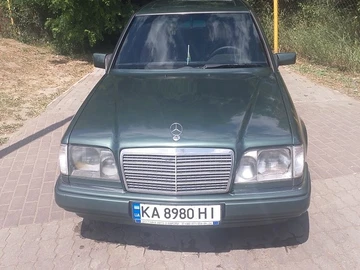 Авто Mercedes 220 1994 № 8113474