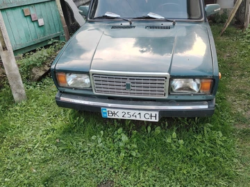 Авто ВАЗ 2107 2004 № 8113607