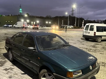 Авто Volkswagen Passat Sedan 1995 № 8113822