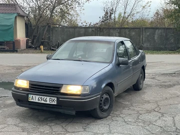 Авто Opel Vectra 1989 № 8113919