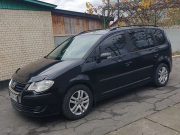 Авто Volkswagen Touran 2008 № 8113972