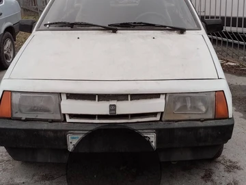 Авто ВАЗ 2109 1993 № 8114331
